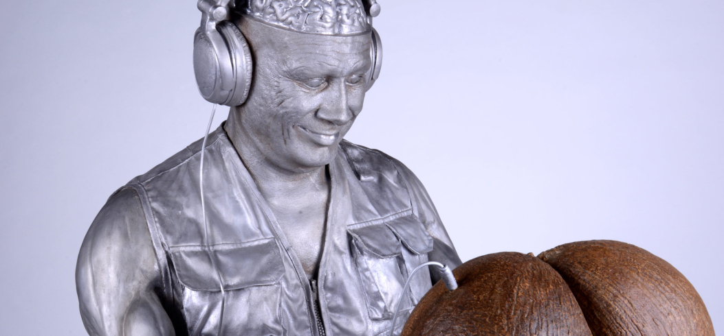 "Coco de mer" - sculpture by Philipp Penz - www.philipppenz.com